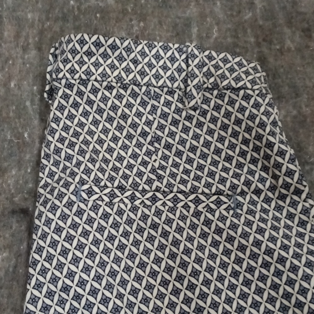 H&M Capris Size 4 - Picture 8 of 8
